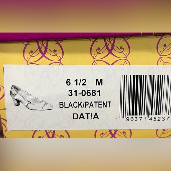 Easy Street‎ Womens Datia Pointed Toe Kitten Heel Pumps. Size 6.5 Color: Black - Picture 7 of 7